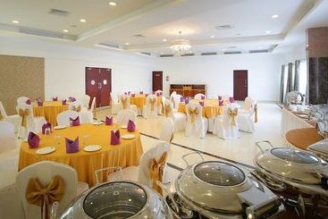 בית מלון כפרי Port Palace Kovalam