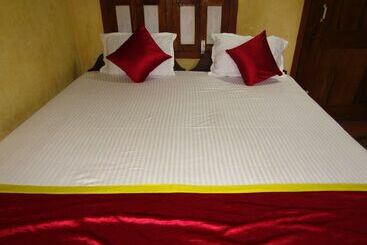 Hotel Goroomgo Annapurna Bhakta Niwas Puri