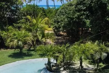 Pensiune Villa Pé Na Areia Com Design Exclusivo