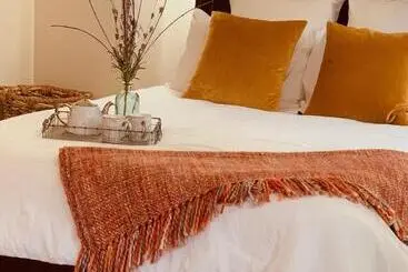 ベッドアンドブレックファースト The Country Inn