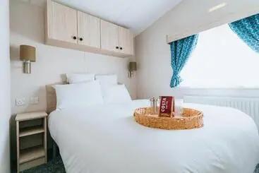 هتل Marine Holiday Park