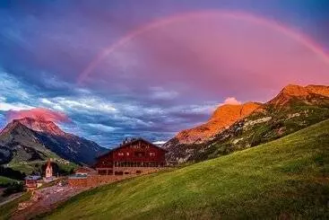 Resort Otel Alpenparks Hotel & Apartment Arlberg Warth Mit Pool