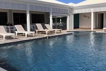 هتل Hôtel La Christophine