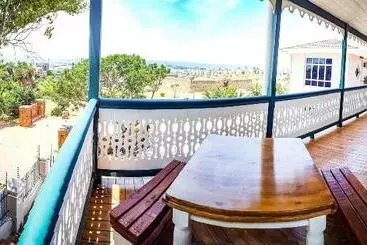 Island Vibe Port Elizabeth   Hostel
