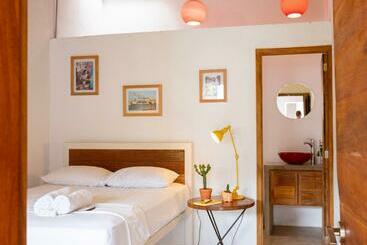 ユースホステル Casa Tunido