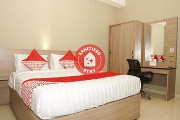 Pensione Oyo 185 Roriz Residence