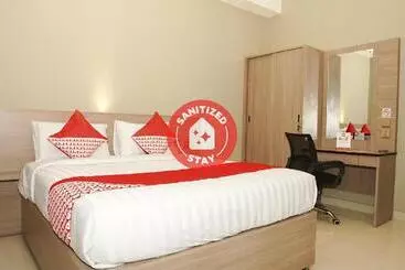 Pension Oyo 185 Roriz Residence