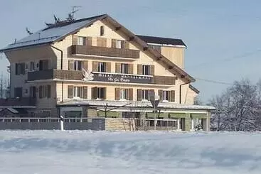 ホテル Restaurant Le Yeti