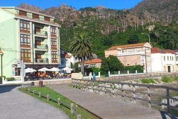 Majatalo Pensión Sol E Mar