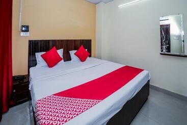 בית מלון כפרי Oyo 14658 Shree Ambe Tara Guest House