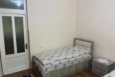 Bed and Breakfast Inexpensive House