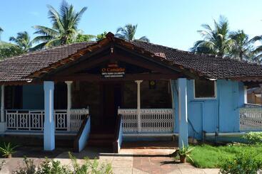 פנסיון O Camarao