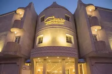 Huoneistohotelli Seven Garden S Suits