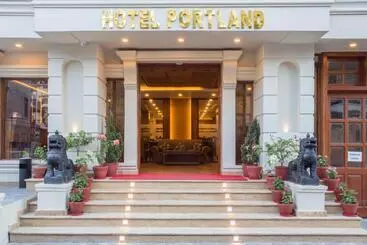 هتل Portland
