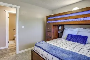 コテージ Hot Tub, Game Room, Putting Green! Ogden Oasis