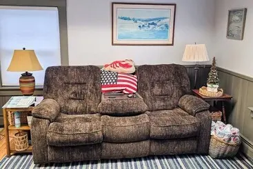 Open Layout Maine Cottage With Washer/dryer & Grill Dog Friendly