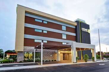בית מלון כפרי Home2 Suites By Hilton Frankfort