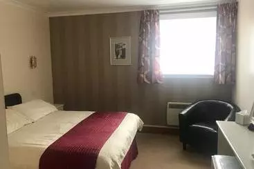 Pensione Empire Travel Lodge