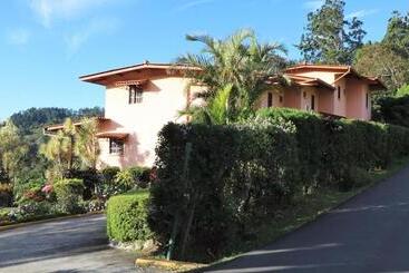 Aparthotel Los Pinos