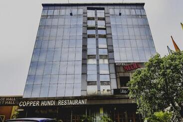 호텔 Super Collection O Meera International