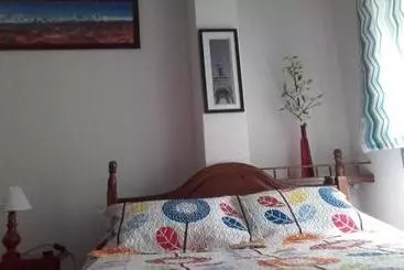 Pensione Hostal Emiros