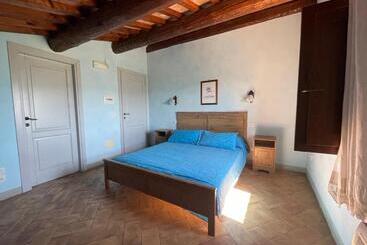 بنسيون Il Borgo Affitacamere