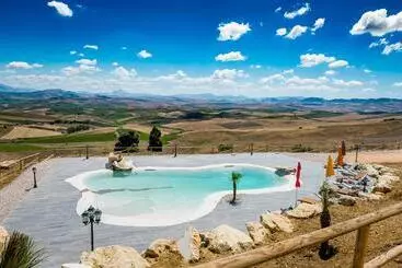 ホテル Agriturismo Antichi Granai