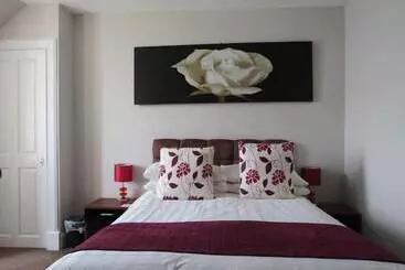 Majatalo Adelphi Villa