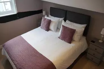 Majatalo Radcliffe Guest House