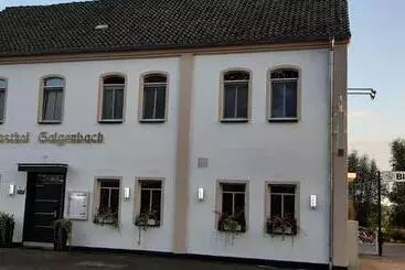 Retkeilymaja Steakhaus Galgenbach