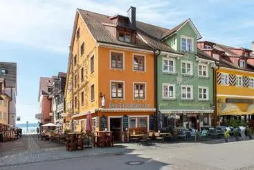 Pension Ins Fischernetz  Mäntele