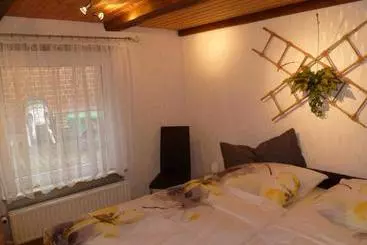 Majatalo Guest House Schneider