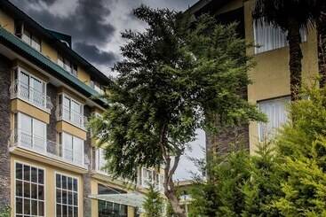 ホテル The Fern Brentwood Resort, Mussoorie