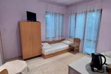 ペンション Guest House Kukera