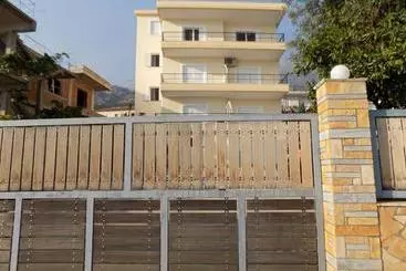 Pension J&b Rooms Dhermi