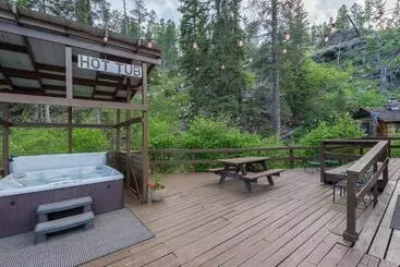 Motelli Harney Camp Cabins