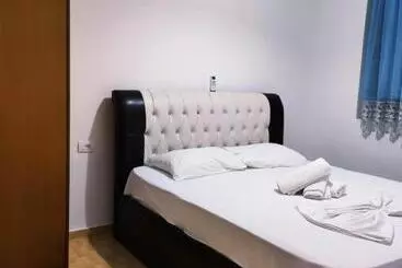 پانسیون Guesthouse Dollomaja Ksamil