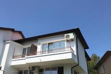 پانسیون Kavakka