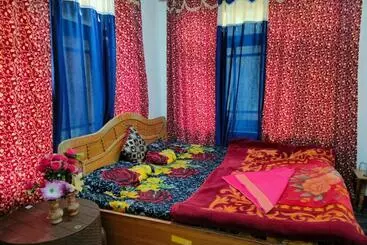 Pensjonat Irshad Home Stay