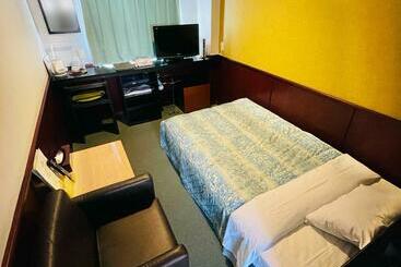 Hotel Shinmaebashi Station