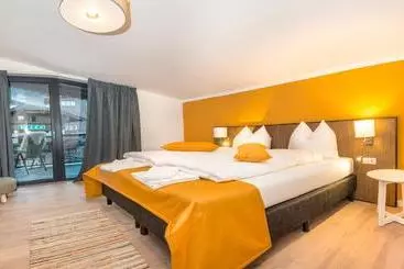 Aparthotel Kristall Plaza
