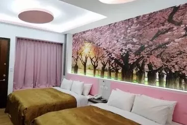 Auberge Cherry Blossom Motel