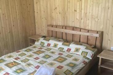 Pensjonat Guest House Zatishniy Dvir