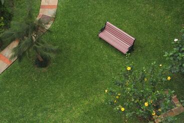 Mimosa Court Apartments