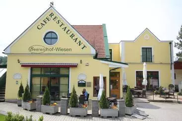 ユースホステル Beerenhof Wiesen