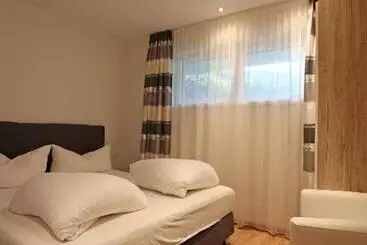 ペンション Ibex Hostel