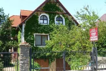 Pensione Aranyház Apartmanszállás