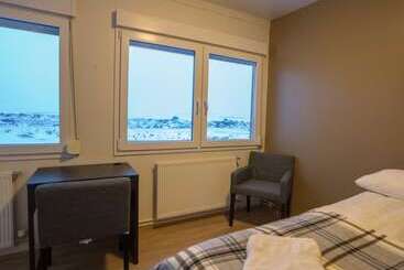 پانسیون Dimmuborgir Guesthouse