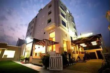Hotel M1