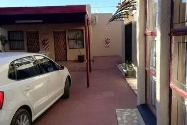 Hostal Sentlhaga Guest House